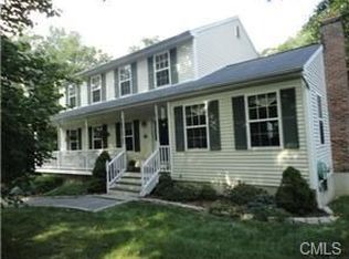 230 Fan Hill Rd, Monroe, CT 06468