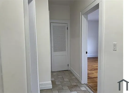 19 1st St #2 — Photo 9