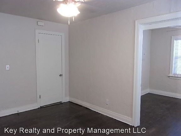 3rd image of 1718 N Indiana Ave APT 1