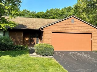 16 Gazebo Path, Fayetteville, NY 13066