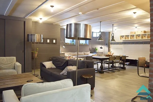 Rented by EXR | media 41