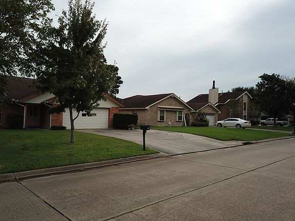 2nd image of 907 S 23rd St