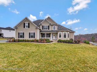 101 Tracy Ln, Scranton, PA 18505