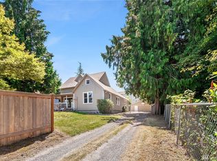 1110 19th Ave SW, Puyallup, WA 98371