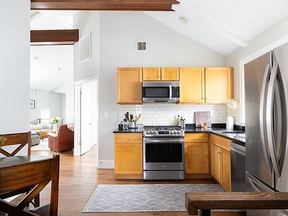 3rd image of 14 Hathaway St #2