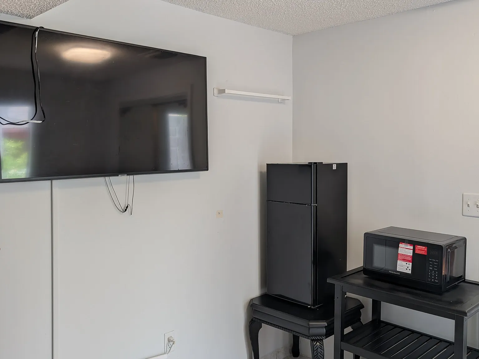 1 bed, 887 sqft, $900 — Photo 2