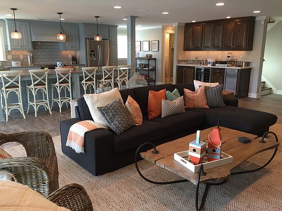 2nd image of 55 Lake Shore Dr #Z