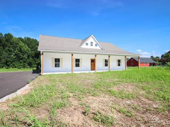 1843 Three Island Rd, Walling, TN 38587
