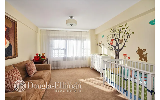 Rented by Douglas Elliman | media 19