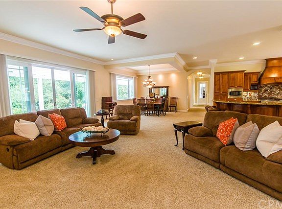5th image of 46625 Sandia Creek Dr