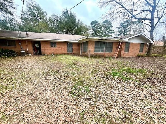2nd image of 351 Browns Bend Rd
