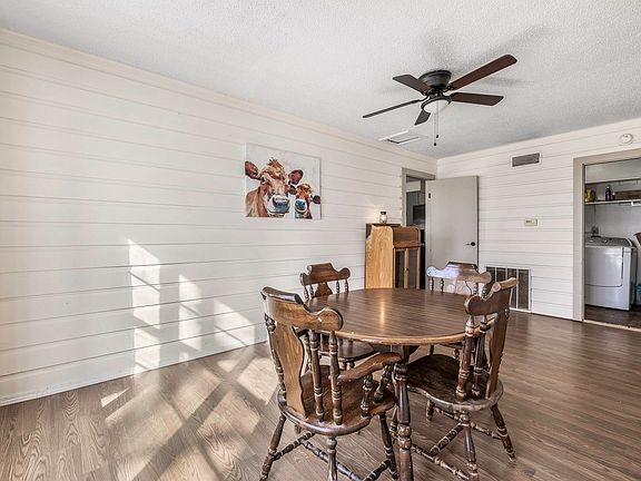 3rd image of 132 Maple St