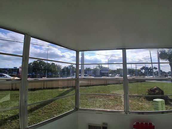 2nd image of 1605 NE Miami Gardens Dr APT 105