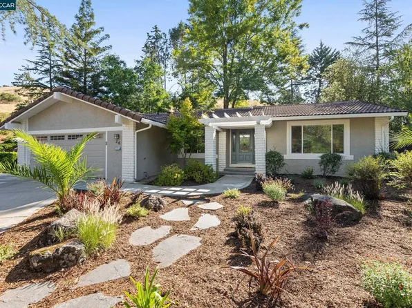 26 Corte Monterey, Moraga, CA 94556