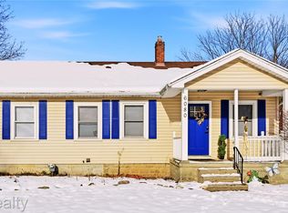 6080 Northrup Dr, Waterford, MI 48329