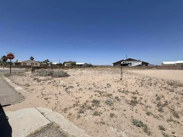 10103 Sagebrush Ave, Wellton, AZ 85356