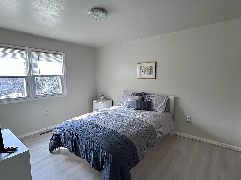 2622 Belle Ave NE #2622 — Photo 9
