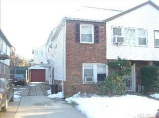 22312 56th Rd, Oakland Gardens, NY 11364