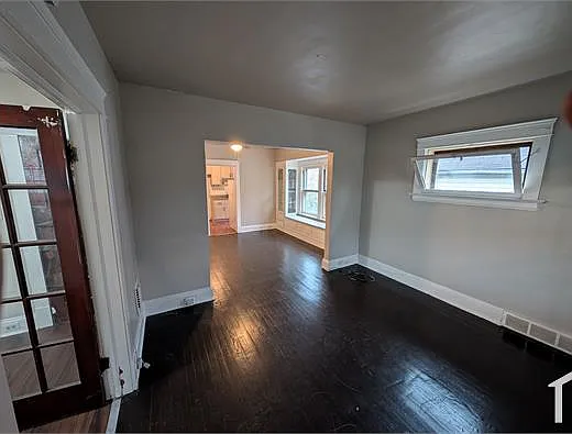 2 bed, 1010 sqft, $875 — Photo 1