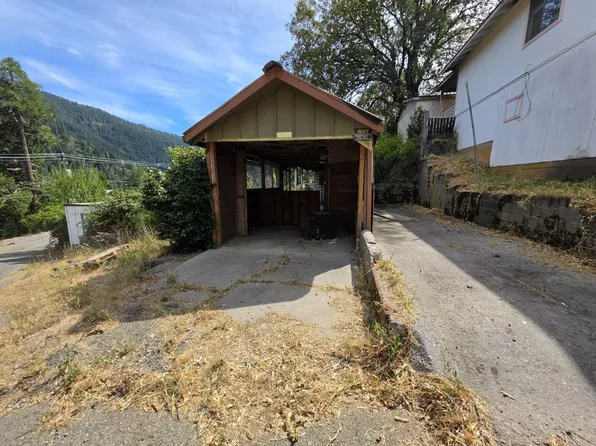 4400 Vista St, Dunsmuir, CA 96025