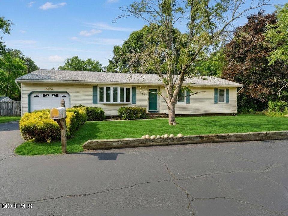 1st image of 1317 3rd Ave