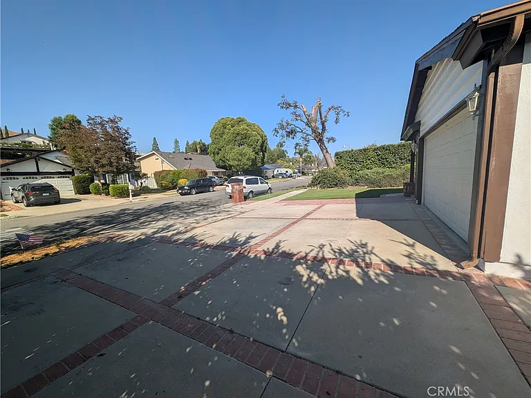 30516 Sandtrap Dr — Photo 4