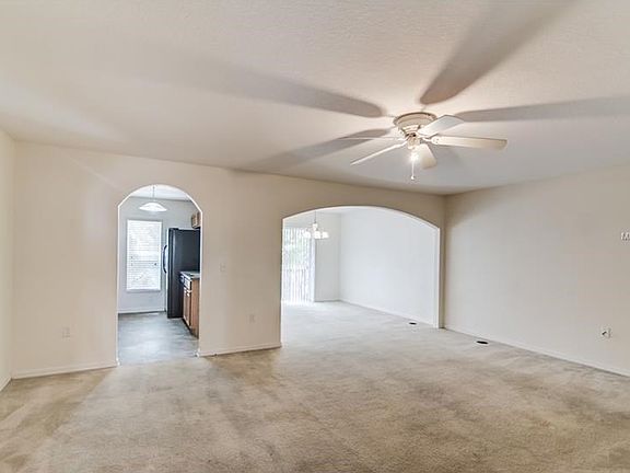 5th image of 4511 Ashburn Square Dr