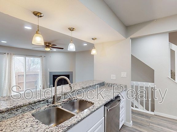 5th image of 2331 Lexington Village Ln