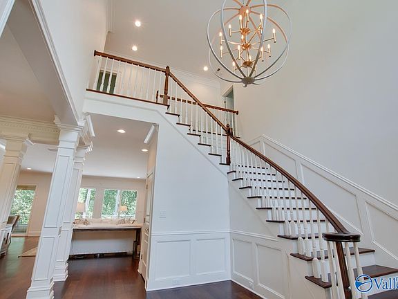 3rd image of 2967 Hampton Cove Way SE
