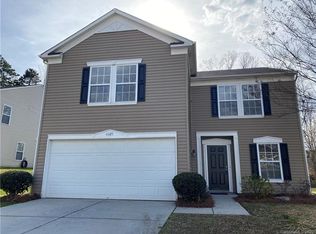 6625 Fawn View Dr, Charlotte, NC 28216