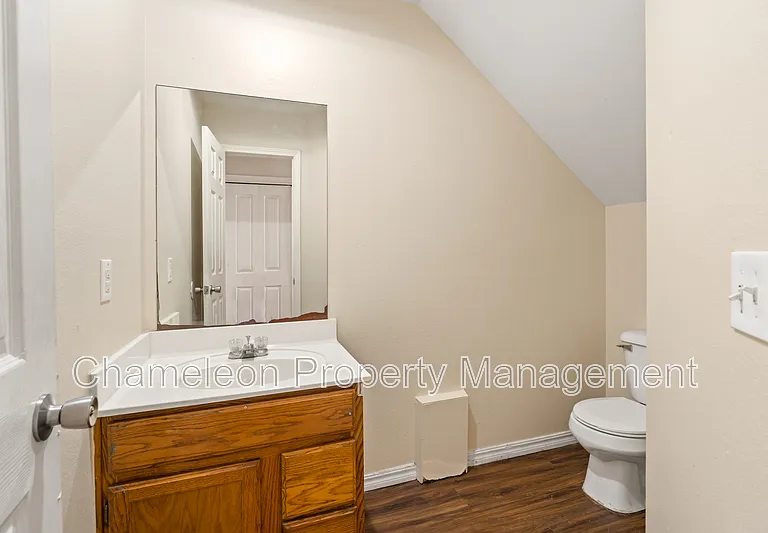 2910 Dawn Ct #C — Photo 8