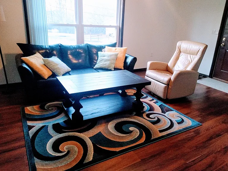 4560 N Happy Hollow Rd — Photo 3