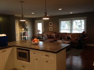 206 Eisenhower Dr, Philo, IL 61864