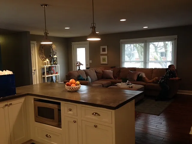 206 Eisenhower Dr photo 1