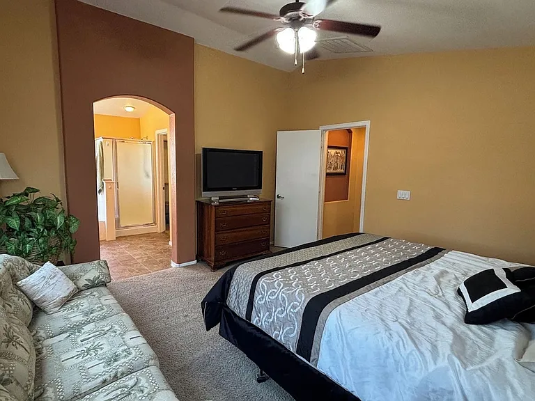 776 W Fairlane Ct — Photo 9