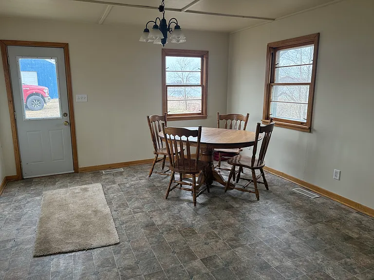 8845 County Road 7 NW — Photo 7