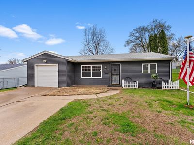 1343 W Kimberly Rd, Davenport, IA, 52806