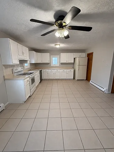 21 Creston St #A Photo 1 21 Creston St #A Photo 1