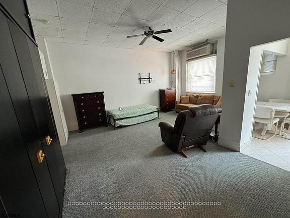 5th image of 2721 Boardwalk #308