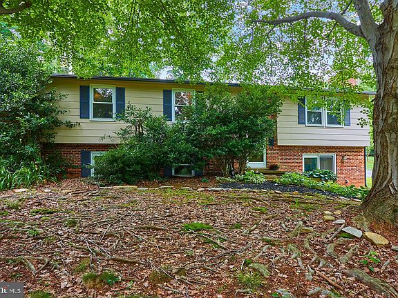 2nd image of 2900 Jackson Dr