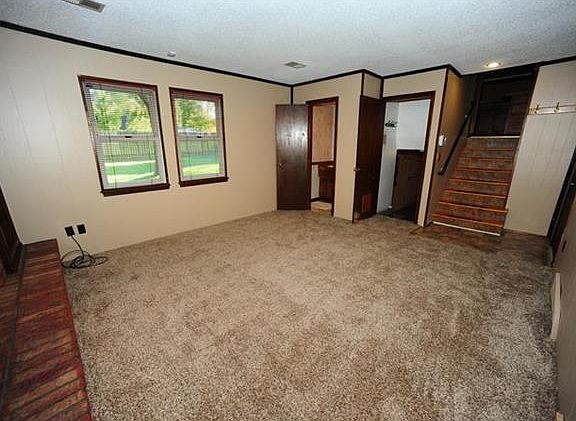 4th image of 1617 W Wabash St