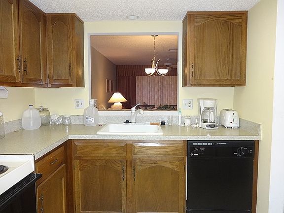 5th image of 305 Mission Trl W Unit I
