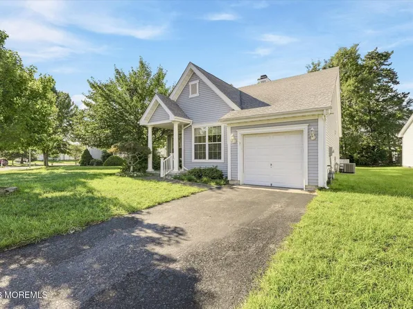 30 Fountain View Drive, Barnegat, NJ 08005