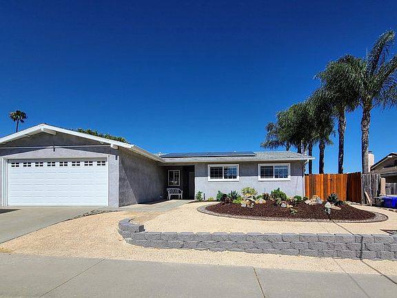 2nd image of 3010 Luana Dr