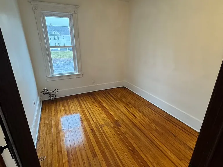 207 Church St — Photo 4
