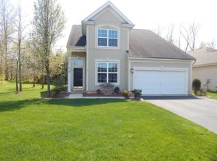 4 Hartack Rd, Manalapan, NJ 07726