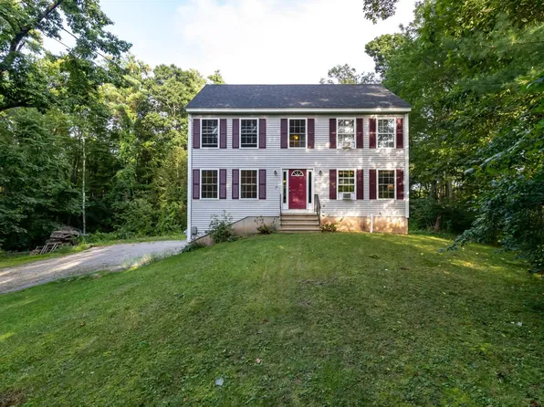 53 Opossum Drive, Chester, NH 03036