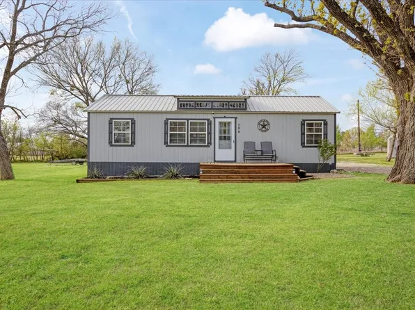 106 Red Bud St, Ravenna, TX 75476