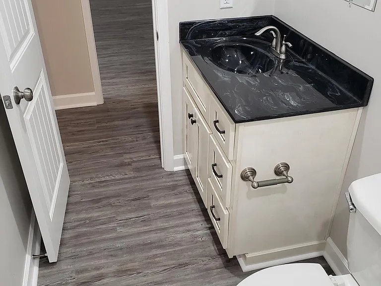 4836 Wildwood Ln — Photo 2