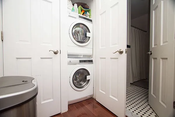 Rented by Nooklyn NYC LLC | media 36